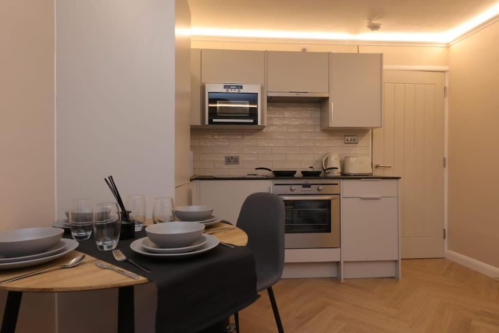 Riverside Serviced Apartments لندن المظهر الخارجي الصورة
